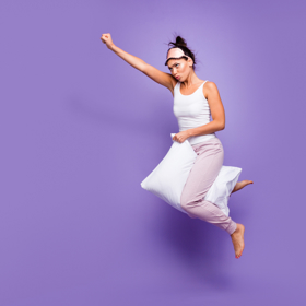 Podle jedné studie má dokonce prodloužený víkendový spánek působit proti vyšší úmrtnosti u lidí, kteří toho v týdnu moc nenaspí.