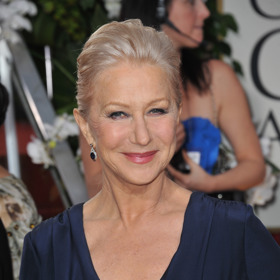 Někdy je dobré věci zbytečně nekomplikovat a nikdo to neví lépe než Mirren. Tento elegantní účes působí svěže a zároveň sofistikovaně. Přesně jak bychom od dámy Helenina formátu očekávali!