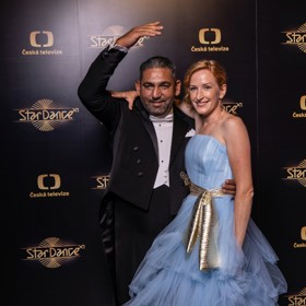 Tereza se zpočátku obávala, že Zdeňka bude vzhledem k jeho mohutné postavě složité rozhýbat, ale mile ji překvapil. Prý z něj jde krásná energie.