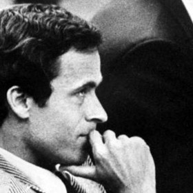 Je to zarážející, neboť v té době už vyšlo najevo, že si Ted Bundy liboval v nekrofilii.
