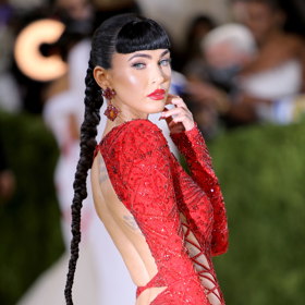 Za figuru Megan Fox by ženy vraždily. A nemá ji na svědomí nikdo jiný než Harley. Ten se herečce poctivě věnoval během všech tří těhotenství i těsně po porodech. Práce s ní prý byla velmi snadná. Megan ví, co chce, a navíc se ráda zdravě stravuje.
