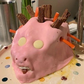 Zpackaný dort ježek.