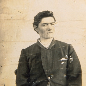 Ned Kelly se stal psancem již v pubertě. Musel "uživit" rodinu. 