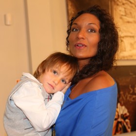 Lejla Abbasová s nejstarším synem Davidem.