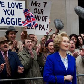 K tomu Meryl Streep dopomohly i umělé zuby, které musela nosit během celého natáčení dramatu Železná lady.