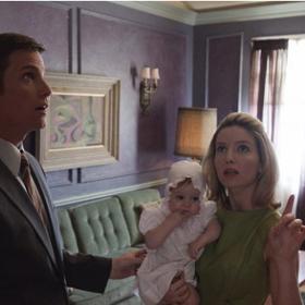 Annabelle: Když manželský pár napadne skupina satanistů, panenku posedne zlá entita.