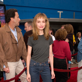 Natáčení Ally McBealové ovšem pro Calistu Flockhart znamenalo i zdravotní potíže. Tak moc si chtěla udržet štíhlou postavu, až začala trpět anorexií.