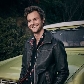 Jack Quaid je dnes také herec.