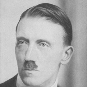 V první světové válce dosáhl Adolf Hitler na hodnost kaprála. Dle výzkumu Thomase Webera z Aberdeenské univerzity však nebyl žádným hrdinou. Určitě ne takovým, jak jej později popisovala nacistická propaganda.
