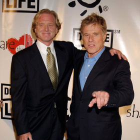 David James Redford byl v pořadí druhý syn Roberta Redforda. James se také věnoval filmu, točil ovšem dokumenty. V roce 2020 bohužel podlehl rakovině. Bylo mu 58 let.