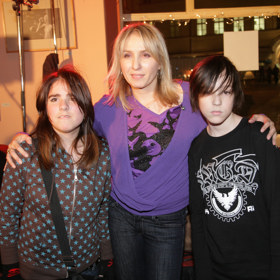 Kateřina s oběma potomky na archivním snímku. 