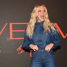 Když Dara světu oznámila, že už půl roku chodí s fotbalovou legendou Pavlem Nedvědem, byl to pro fanoušky šok.