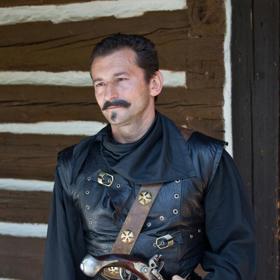 Zatím se však o vrácení nespravedlivě vybraných peněz musí postarat loupežník Karaba.