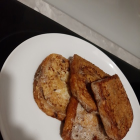 Chleby by měly být opečené dozlatova a mít křupavou kůrku. Uvnitř by však měly zůstat vláčné.