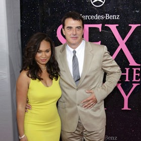 Chris Noth se v roce 2001 seznámil s kanadskou modelkou a herečkou Tarou Wilson.