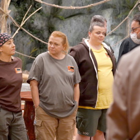 V ZOO hraje Lucie Elišku Krásnou, ošetřovatelku žiraf.