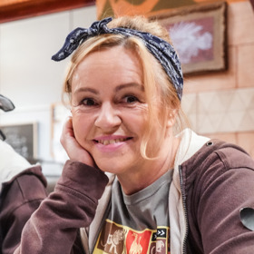 Herečku Jitku Sedláčkovou pravidelně vídáme na televizních obrazovkách v seriálu ZOO.