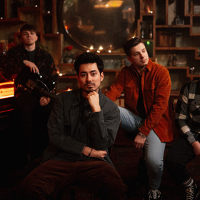 Kapela Mirai s frontmanem Miraiem Navrátilem měla k Davidu Stypkovi blízko díky rodnému městu Frýdku-Místku.