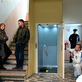 Krimi seriál České televize Stíny v mlze slibuje drsnější příběhy a neotřelé prostředí Ostravy. 