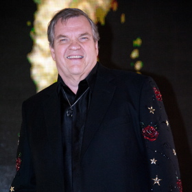 Meat Loaf měl vleklé problémy se srdcem a na svých posledních koncertech často kolaboval.