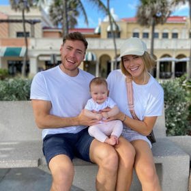 Společně už dva roky vychovávají téměř roční dceru Ellu.