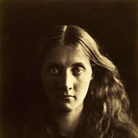 Jejími rodiči byli Julia...