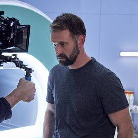 Doktor Ondřej Frank projde v seriálu Chlap velkou proměnou poté, co přijde o dvanáct let vzpomínek.