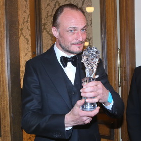 Držitel Českého lva, charismatický herec Karel Dobrý, letos rozšíří řady známých tváří, které podporují kampaň Suchej únor.