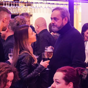 Po Terezině boku se Honza Dědek na premiéře dobře bavil.