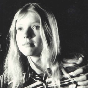 Lence, za svobodna Pletková, bylo v době natáčení jedenáct let.