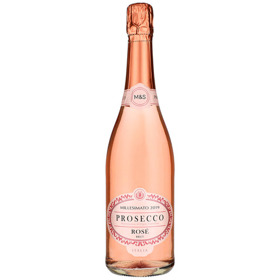 Kvalitní bublinky jsou nejen na Valentýna sázkou na jistotu. Prosecco rosé podtrhne romantickou atmosféru. Mark&Spencer, 289 Kč