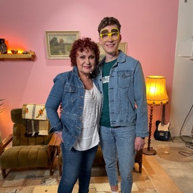 Petra Janů s mladým skladatelem, kytaristou a zpěvákem z Opavy Petrem Cieplým alias P.E.T.R.E.M.