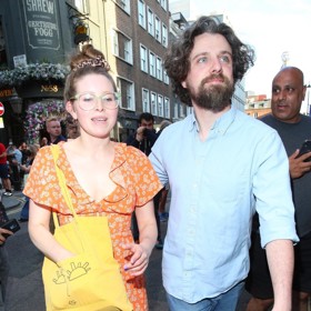 Jessie Cave alias Levandule Brownová z příběhů o Harrym Potterovi žije se svým partnerem Alfiem Brownem od roku 2014 a mají tři děti - Donnie, Margot a Abrahama.