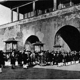 O hojnou účast na svatbě nebyla nouze.