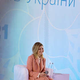 První dáma Ukrajiny říká, že díky svému sociálnímu postavení může podporovat charitativní projekty.