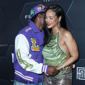 Otcem jejího prvního dítěte je A$AP Rocky, který doprovodil Rihannu na módní událost Fenty Beauty Universe.