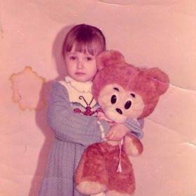 Poznáte tuhle roztomilou holčičku? Není jí nikdo jiný než modelka Taťána Makarenko.