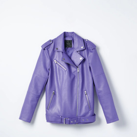 Dámský křivák s páskem ve fialovém odstínu Very Peri, který je barvou roku 2022. Mohito, 1299 Kč