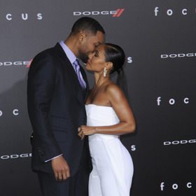 Téměř intimní fotografie Willa Smitha a Jady Pinkett vznikla v roce 2015, kdy už to v jejich vztahu skřípalo. Domluvili se pak na otevřeném manželství.