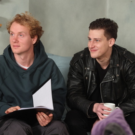 Jiří Šimek a Adam Langer si natáčení seriálu pro televizi Nova užili. 