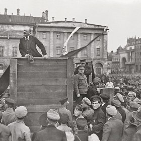 Lenin o něm napsal, že byl nejtalentovanějším mužem Ústředního výboru.