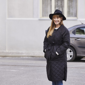 Aneta Krejčíková jako Gábina Pumrová v seriálu Ulice. To byly ještě staré dobré časy.