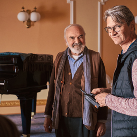 Betlémské světlo je osmým společným počinem Zdeňka a Jana Svěrákových.