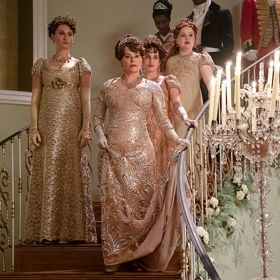 I druhá série Bridgertonových se odehrává v nablýskaném světě londýnské smetánky 19. století.