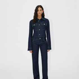 Tmavě modré džíny s nízkým sedem. Bottega Veneta, 20 986 Kč