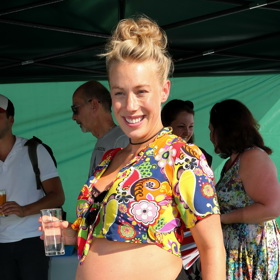 Herečka Aneta Krejčíková si obě svá těhotenství užívala a bříško dávala na odiv široké veřejnosti.