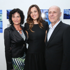 Modelka Kateřina Sokolová s otcem Janem a svou maminkou.