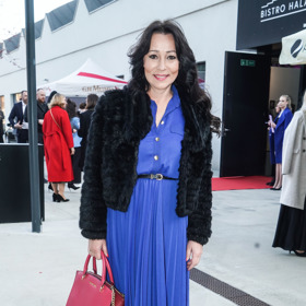 Heidi Janků na zvolila na autorskou přehlídku Beaty Rajské výrazné modré šaty. Webu Lifee.cz nicméně prozradila, že o kousek z dílny Beaty Rajské se nejedná.