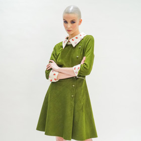 Modelka Sára Struhařová je stejně jako Karolína Mališová oblíbenkyní návrhářky Beaty Rajské. V pátek také šla její módní přehlídku. 
