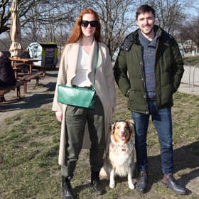 Nikol Kouklová a Karel Heřmánek mladší si do bytu na pražských Vinohradech pořídil fenku Amy. 